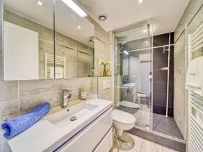 Agréable appartement pour 5 personnes avec WIFI, TV, balcon et vue panoramique - Image 3