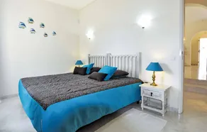 Villa Holly - Six Chambres Villa, Couchages 12 - Image 5