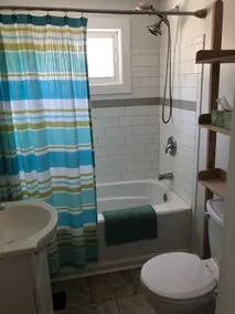 Super sauberes, helles, gut ausgestattetes Cottage - neu zum Vermietungsmarkt! - Image 2