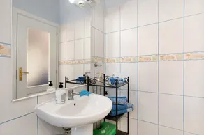 Vacation Home \"Atico Las Arenas\" with Sea View, Private Terrace & Wi-Fi - Image 3