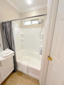 Spacious 5bed Houston Retreat Home 6 guests 4 bedrooms 5 beds 3 baths - Image 5