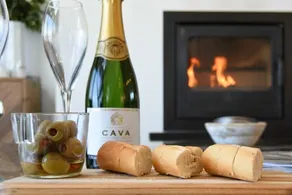WATERS EDGE BEADNELL (HARBOUR ROAD), pet friendly in Beadnell - Image 3