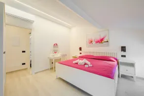 Magnolia Apt - Palazzo Palermo 1817 Sleeps 4 + AC - Image 5