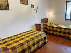 Casa Maggiorana A: A characteristic and welcoming cottage surrounded by the greenery, with Free WI-FI. - Image 4