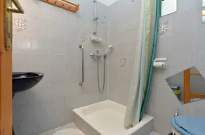 Holiday apartment with a/c - Image 4