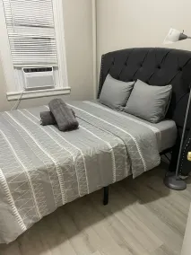 🗽15 Min to NYC! 🏙 Cozy 3 🛏 2 🛁 apartment! ♥️ 🛍🎶 - Image 4