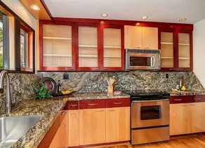 Beach Town Mid-Century Modern Home with Stunning  views of Mountains + Sound ! - Image 4