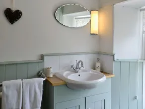 Quirky Self Catering Accomodation in West Burton - Image 3