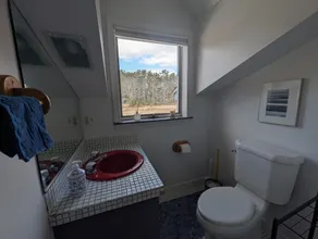 Private Family Heated Pool Home near Kennebunkport - Image 3