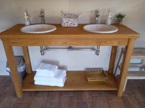 Apartment 6 - Image 4