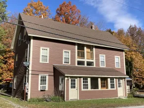 11 BR, 7 Bth, 1/2 mile to Okemo, Hot Tub, on Ski Shuttle, King Bed, Walk to Town - Image 5