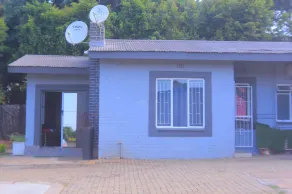 Thully teams guest house Tzaneen  - Image 4