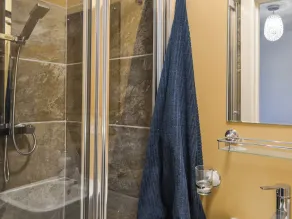 2 bedroom accommodation in Whitehaven, near St Bees - Image 3