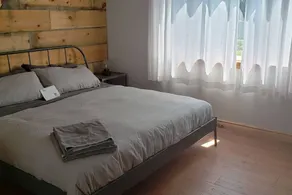 Modern 4BR Cottage, Hot Tub & Sauna on Tay Trail - Image 4