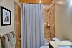 Maggie Valley Cabin w/ Deck & Mtn Views by Blue Ridge Pkwy - Image 3