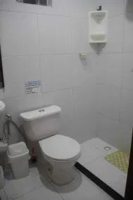 Spacious house in Itacimirim with pool, barbecue, air conditioning, Wi-Fi, and pool table. - Image 5