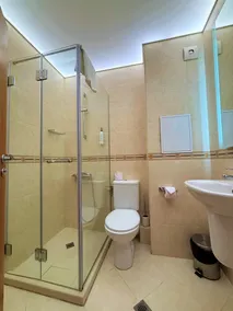 Dunav Apartment House - Image 2