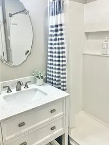 POOL/SWIM SPA/HOT TUB!  300 FEET TO SECLUDED BEACH  KAYAKS! Bayshore Getaway! - Image 3