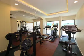 Silver Moon Hotel - Image 2