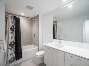 Walkable Reston Location | Well Equipped Gym & Kitchen  | Reston Town Center - Image 4