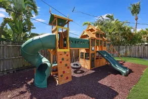 2350 Verwaltet von Brampton Park - Image 2