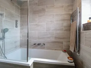 6 Barleycroft - Image 3