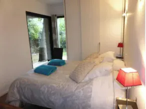 Charming renovated house 2 minutes walk from the beach in a quiet  area. - Image 4