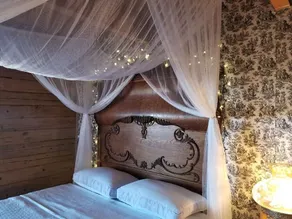 Cora's Main Log Cabin - Image 3