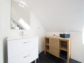 Luxurious Flat with magnificent sea view - Image 2