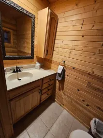 Private lakefront escape for unforgettable group getaways - Image 5