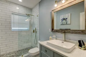 Remodeled home walking distance to Canal St. - Image 3