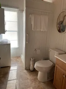 2 Bedroom 2 Bath.. Beautiful Cabin on the waters of Lake Lure! - Image 3