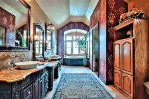 Fallbrook Tuscan villa oasis! - Image 3
