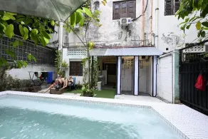 The Manor Hostel - Hostel with Private Pool - Image 4