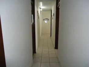 Spacious and comfortable house, 3 bedrooms, 1 suite, large balcony with swimming pool. - Image 3