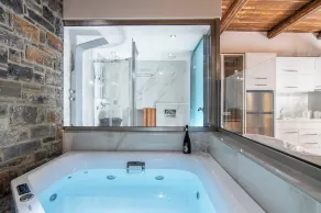 Lotzetta Elena Suite with Hot Tub by Estia - Image 2