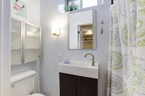 SPACIOUS GARDEN OASIS IN THE HEART OF DC! WALKABLE TO IT ALL! - Image 3
