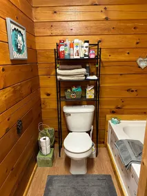 Cozy cabin for two adults . no room to add extra . Cabin in the woods w Hot tub - Image 2