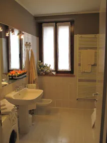 sofistikerad och elegant lägenhet i centrala Verona - Image 4