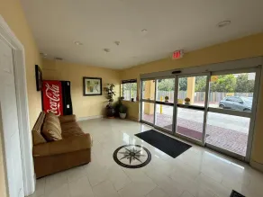 Budget Host Inn Stafford - Houston - Image 2
