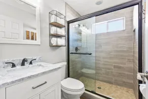 #1 Stadium Home  Close to Airport/Major Attractions/Beaches🌴 - Image 3