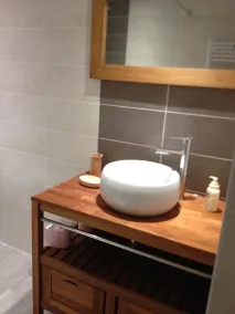 Stor rolig ejendom med damme og indendørs swimmingpool nær Puy du Fou. - Image 5