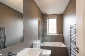 Sloane Square Luxury Flat (4 Guests) - Image 2