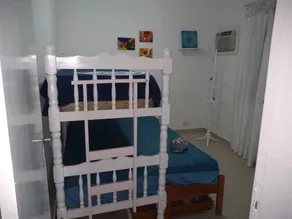 Sleeps 6 people, I love this place. - Image 5