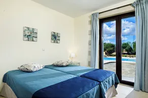 Stone Villa ★ Sea View ★ Heated Private Pool ★ 2bedrooms and 5 sleeps - Image 2