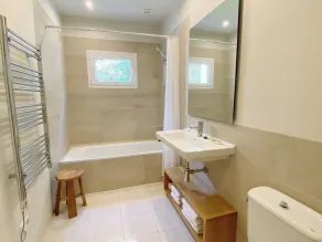 Privat villa med modne haver, 2 minutters gang fra sandstrand. - Image 3
