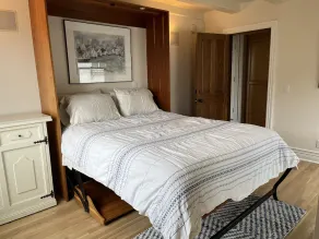 2 Bedroom Strand Townhome with A/C, Rooftop Deck and Parking. Walk to Beach Life - Image 4