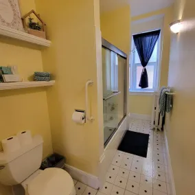 Art and Lodging - Image 4