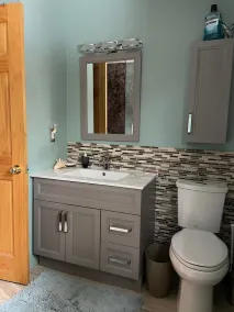 Beautiful south facing lakefront cottage with sauna & hot tub on Big Cedar Lake! - Image 3