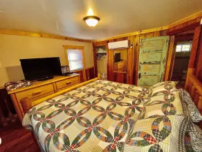 Sunset View over the Mountains! Rustic Cabin w/ Hot Tub - Image 5